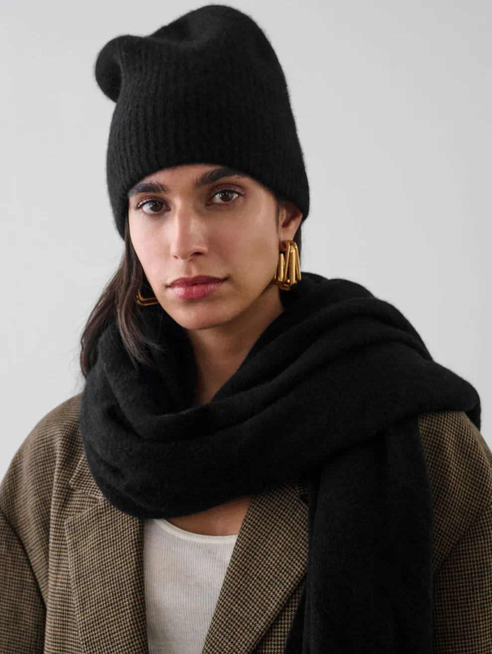 White + Warren - Cashmere Plush Rib Beanie
