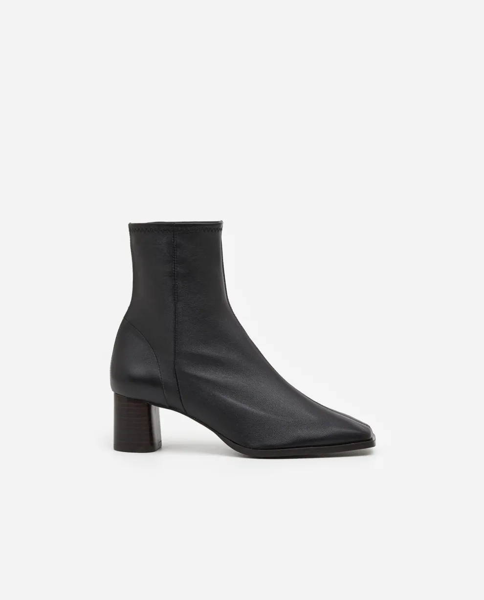Flattered - Bottes Margret